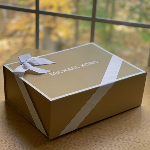 Michael Kors Blue Sneakers for women in a BOX size 8 - Picture 2 of 10